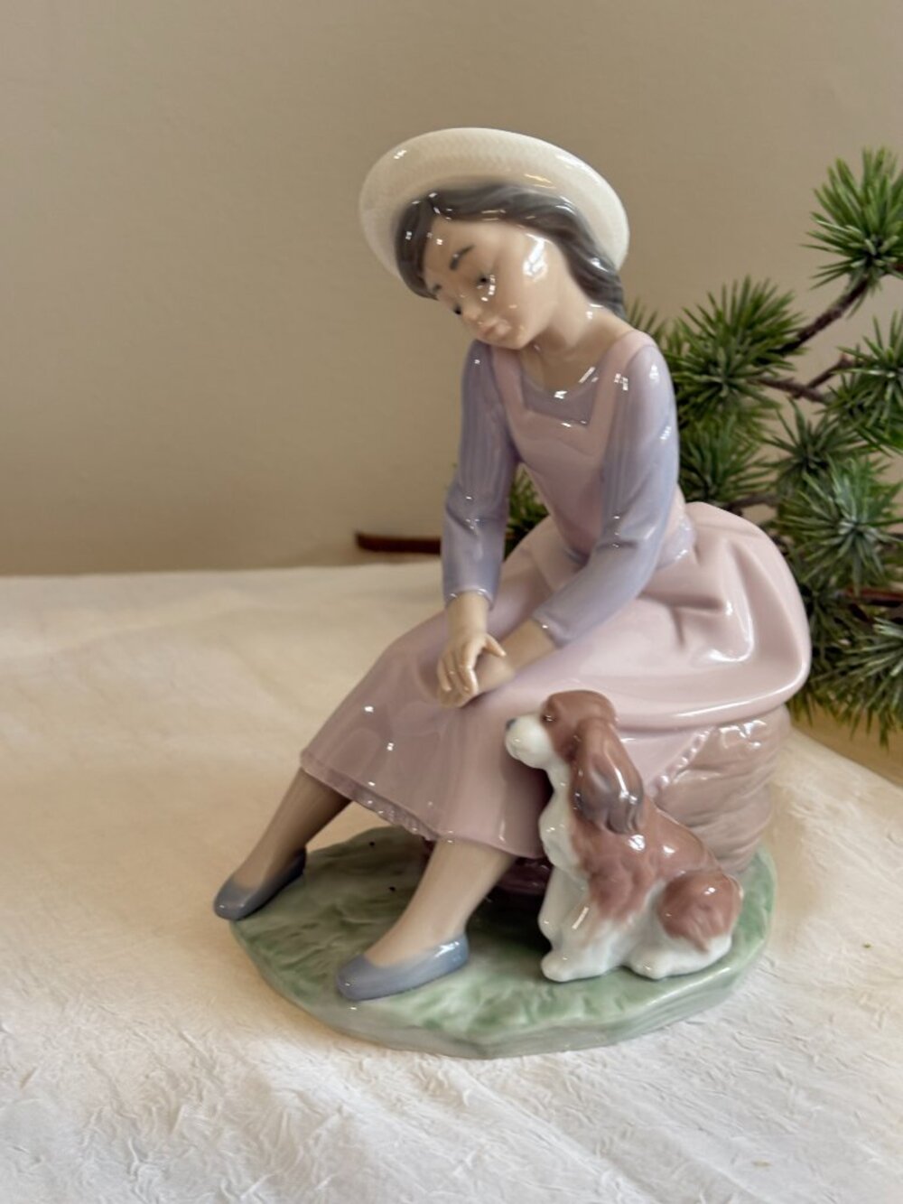 Lladro _ By My Side _ Girl Sitting with Dog _ 6 Inch Figurine new  box